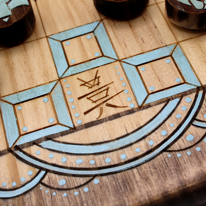 Juego Dou shou qi hecho a mano de madera con fichas azules y naranjas | juego damas madera | juego mesa madera | juego de mesa parchís madera | juegos de mesa artesanales en madera | productos artesanales online