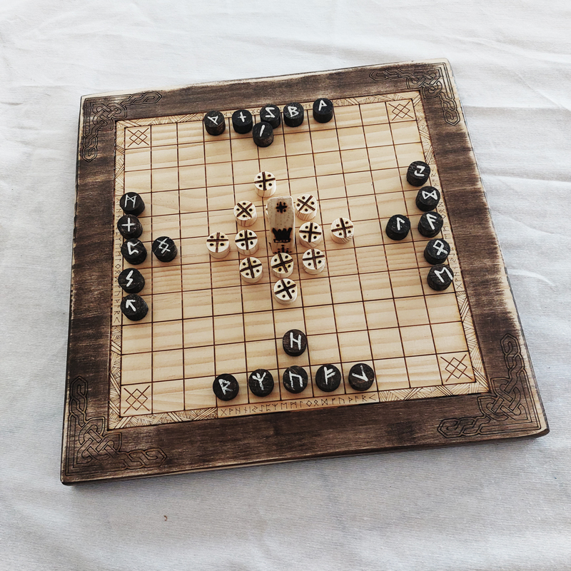 Juego histórico Hnefatal tallado a mano | juegos de mesa artesanales | juegos de mesa de madera | parchís de madera | La Plazoleta Artesanos