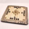 Tablero y piezas del juego Hnefatalf Kolbein hecho a mano | ajedrez y damas de madera | dominos artesanales | Producto artesanal | estrategia | juegos de mesa históricos | Laplazoleta Madrid