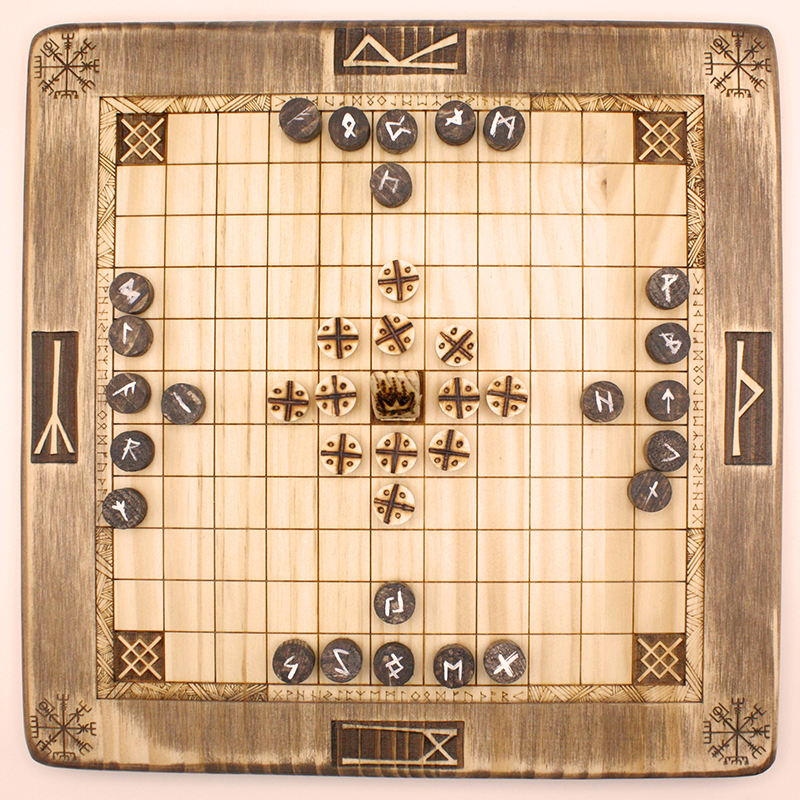 Tablero y fichas del juego Hnefatalf Sigfrid hecho a mano | ajedrez y damas de madera | dominos artesanales | Producto artesanal | estrategia | juegos de mesa históricos | Laplazoleta Madrid
