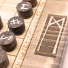 Tablero y fichas del juego Hnefatalf Sigfrid hecho a mano | ajedrez y damas de madera | dominos artesanales | Producto artesanal | estrategia | juegos de mesa históricos | Laplazoleta Madrid