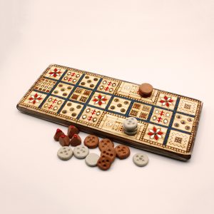 Tablero y fichas de madera del juego ur Utu | juego histórico | juego de mesa de madera | juego artesanale | Hecho a mano | La Plazoleta