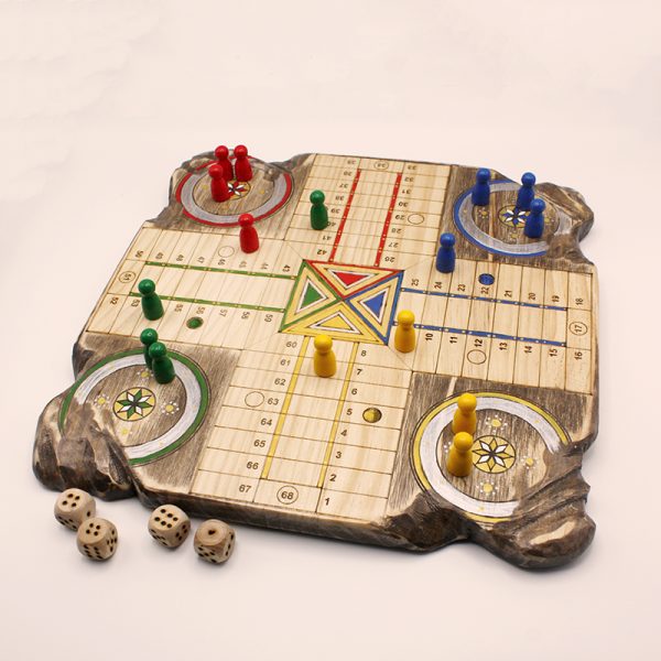Juego parchis Kaira hecho a mano | parchis de madera | dominos artesanales | Producto artesanal | estrategia | juegos de mesa históricos | Laplazoleta Madrid