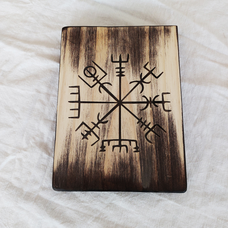 Tablilla de madera tallada | juego piezas de madera | parchís madera |juegos de mesa de madera con canicas |juego de mesa torre de madera | Ajedrez | La Plazoleta Madrid