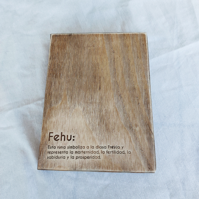 Tablilla de madera tallada | juego de damas en madera | juegos de mesa artesanales | juego de damas en madera | juego piezas de madera | artesanía online