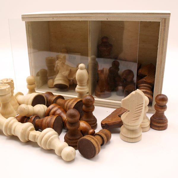 piezas de ajedrez Bergen talladas a mano en madera | juego damas madera | juego mesa madera | juego de mesa parchís madera | juegos de mesa artesanales en madera | productos artesanales online
