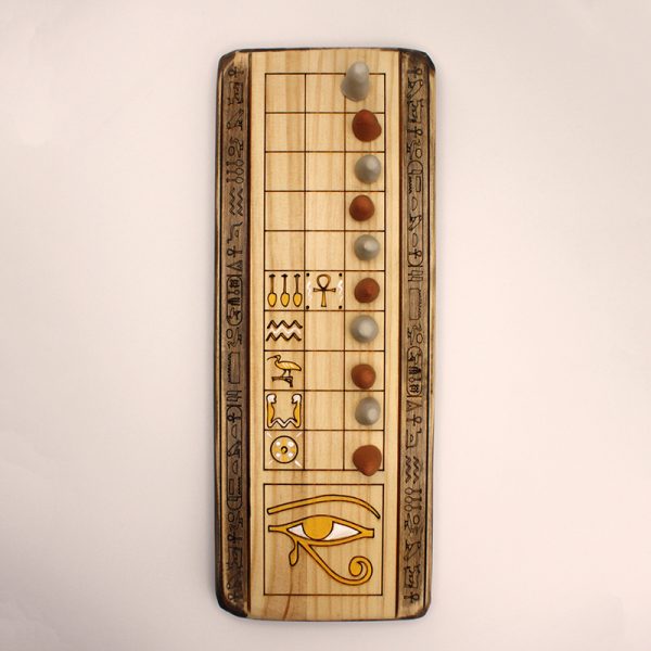 Juego pirograbado Senet Aammes amarillo | ajedrez y damas de madera | dominos artesanales | Producto artesanal | estrategia | juegos de mesa históricos | Laplazoleta Madrid
