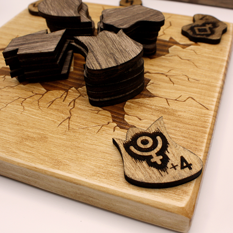 juego completo con fichas y tablero de madera | Dominari | Producto artesanal | La PLazoleta